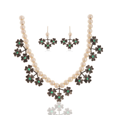 Tanusha Jewels Beautiful Pearl Handmade Necklace Set with 1 Pair of Earrings